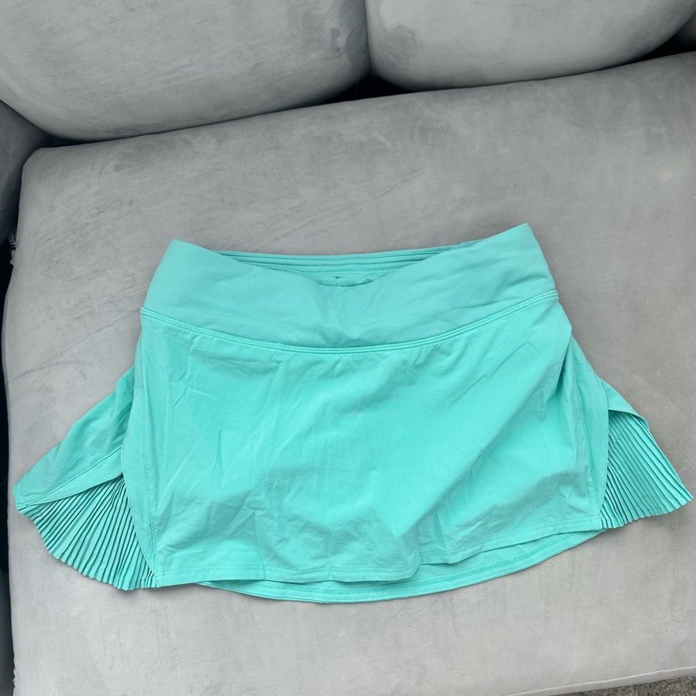 Lululemon Play Off the Pleats Tennis Skirt Skort in Washed Marsh 4 EUC